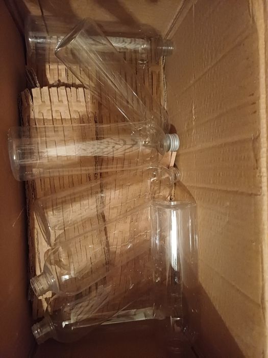 8 sztuk Butelki nowe 500 ml plastikowe aluminium