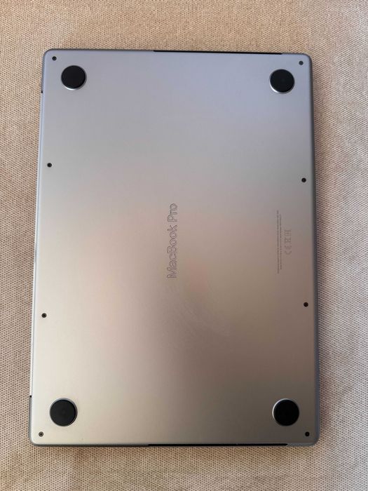 Macbook Pro M1 16GB RAM / 512 GB SSD / 14 cali