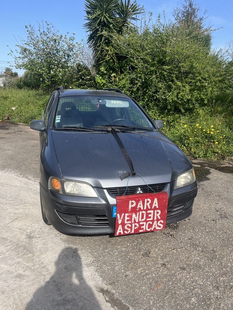 Mitsubishi Spac tar 1.9 D Ano 2001