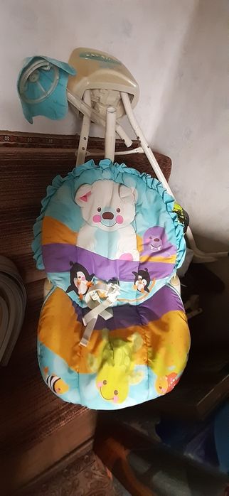 Huśtawka elektryczna Bujaczek kołyska dla dzieci Fisher price