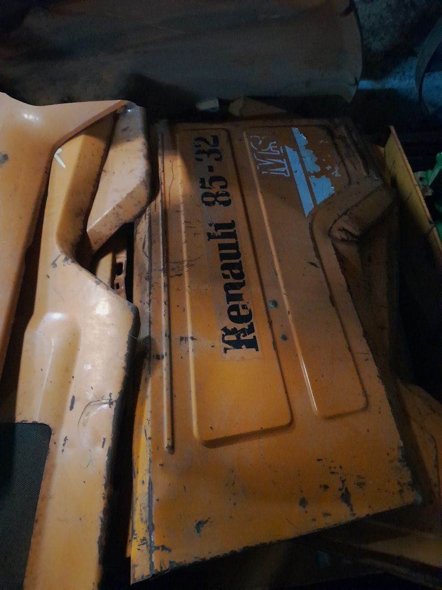 Maska, osłona Renault Ceres, Ares