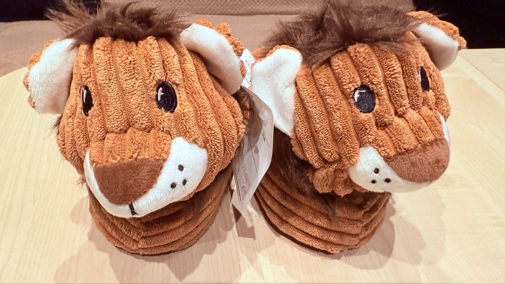 Bambosze paputki papcie kapcie lew rozm. 28/29