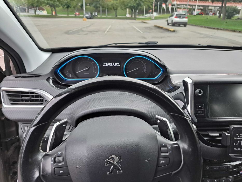 Carrinha peugeot 2008 1.2 PureTech Allure 2016