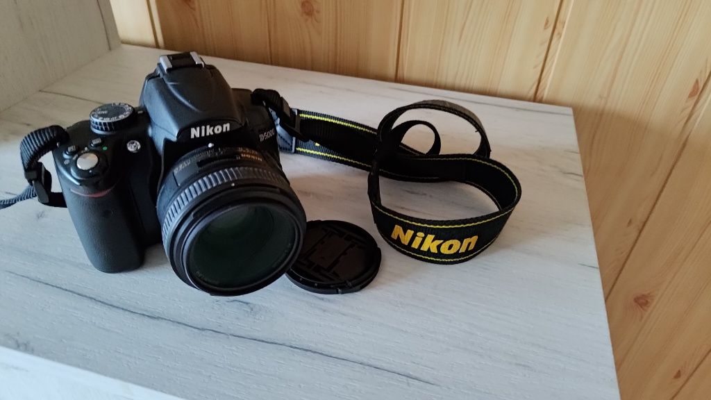 Nikon d5000 + об'єктив nikkor 50 mm 1.8