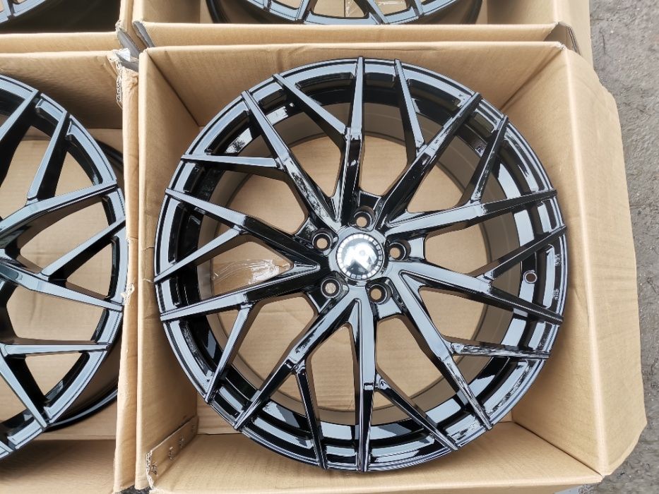 Alufelgi 5x120 18 ET33 BMW E46 E90 F10 F30 X1 X3 Opel Insignia VW T5