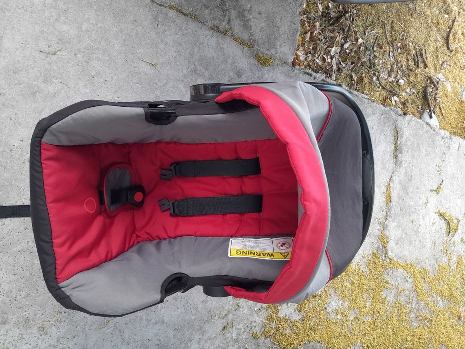 Ovo vermelho para  bebé