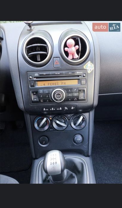 Продам  Черный паркетник  Nissan Qashqai !!!