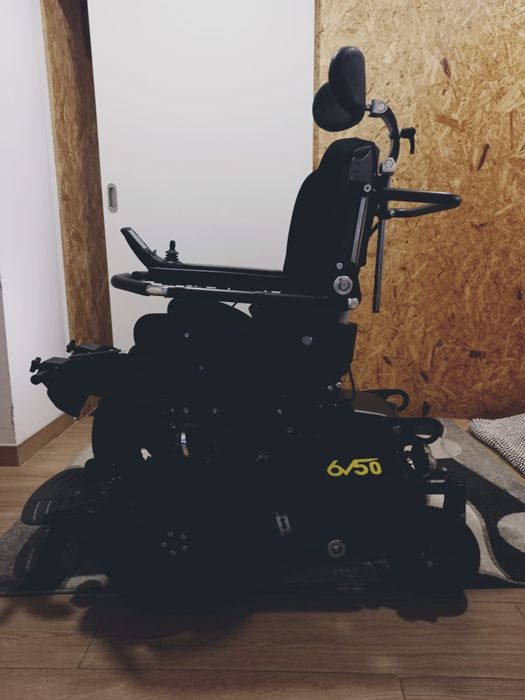 Cadeira de rodas eléctrica  Vassilli, como nova