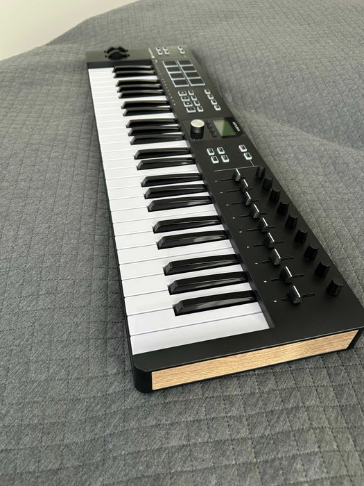 Arturia KeyLab Essential 49 Mk3 Czarna klawiatura MIDI