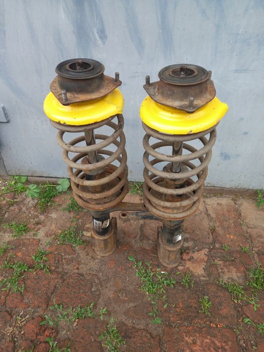 Передні стійки ваз 2109.