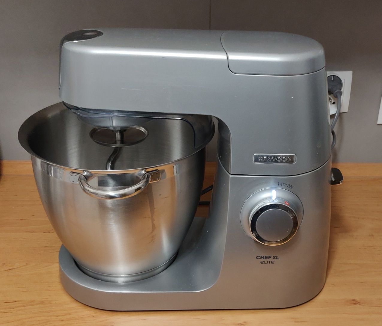 Robot planetarny Kenwood CHef XL Elite 1400 W