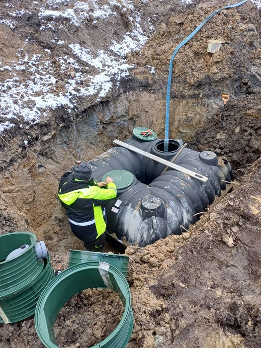 Uslugi koparka obrotowa kolowa, minikoparka, wozidlo budowlane 1 .5t