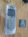 Telefon Nokia 9300 z ładowarką - kompletna niesprawna