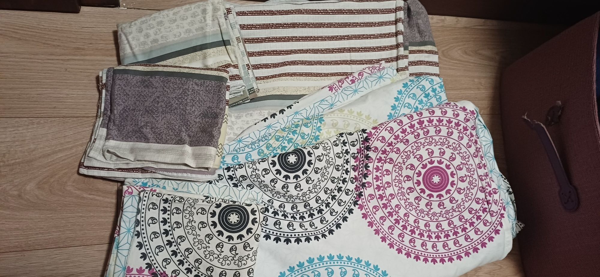 Dwa komplety pościeli 200x220