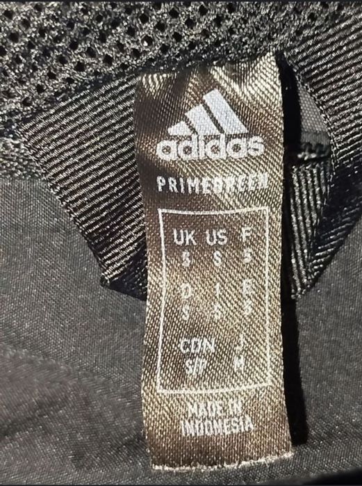 Ветровка мужская фирмы Adidas