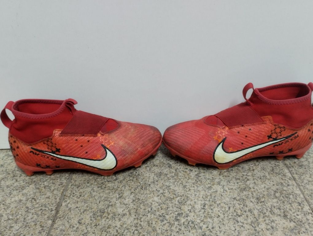 Chuteiras Nike MDS