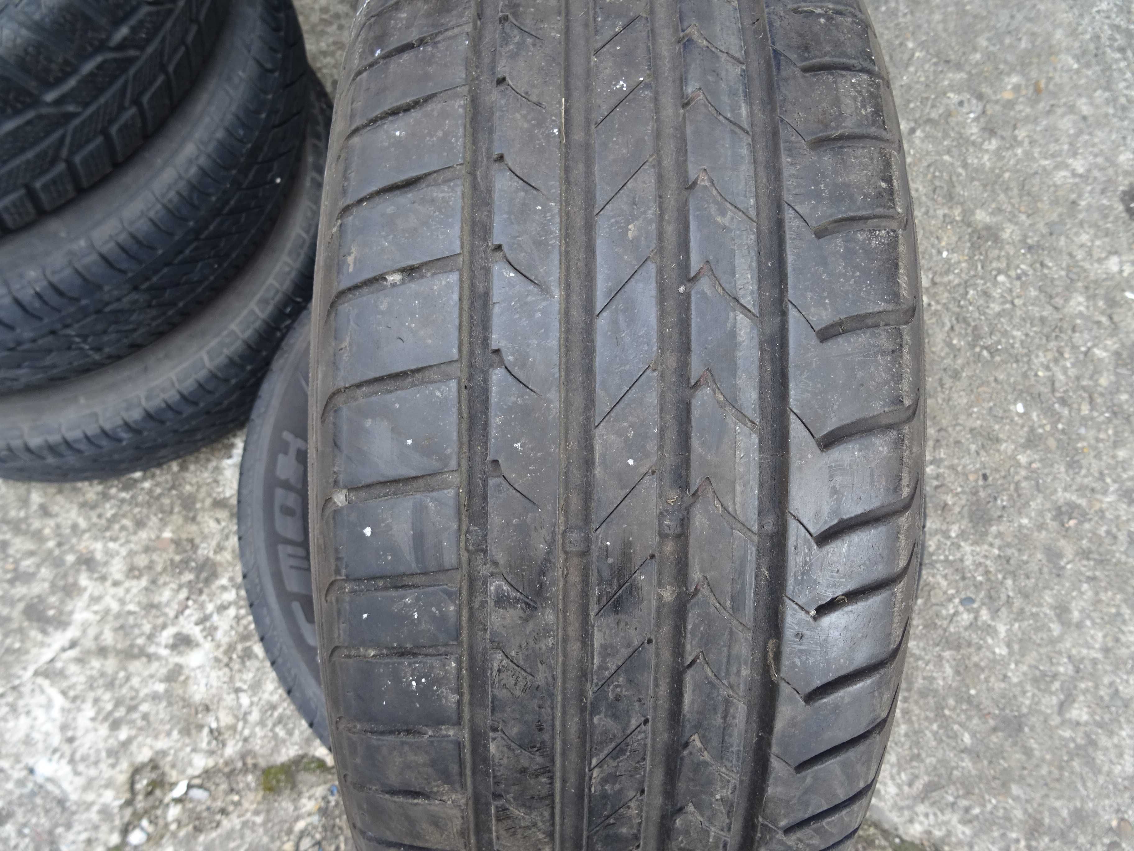 Opona 195/55R15 GOODYEAR Efficient Grip 85H (120 netto)