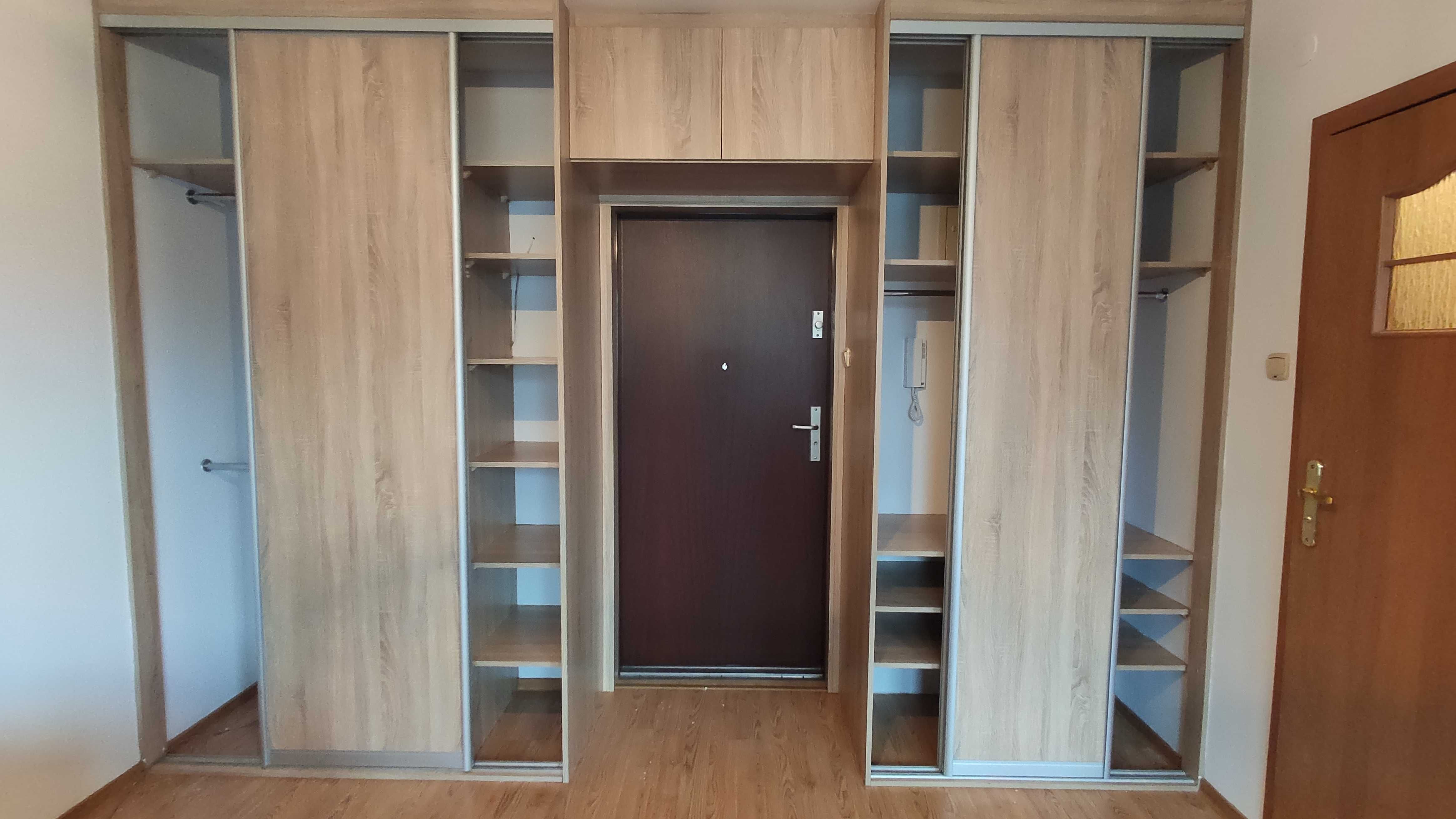 Kraków Kliny | kawalerka na wynajem | balkon z widokiem na park