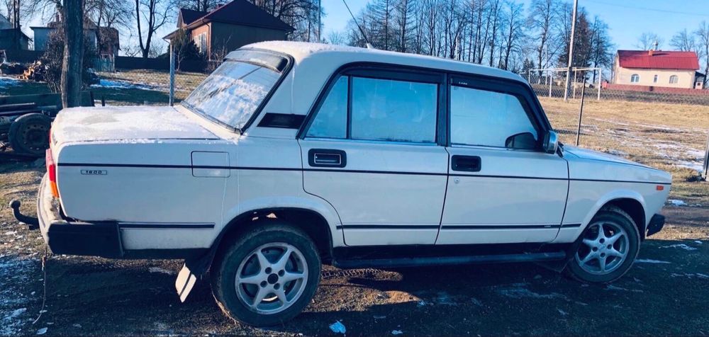 Обміняю два авто  ваз 2107-Мітсубісі