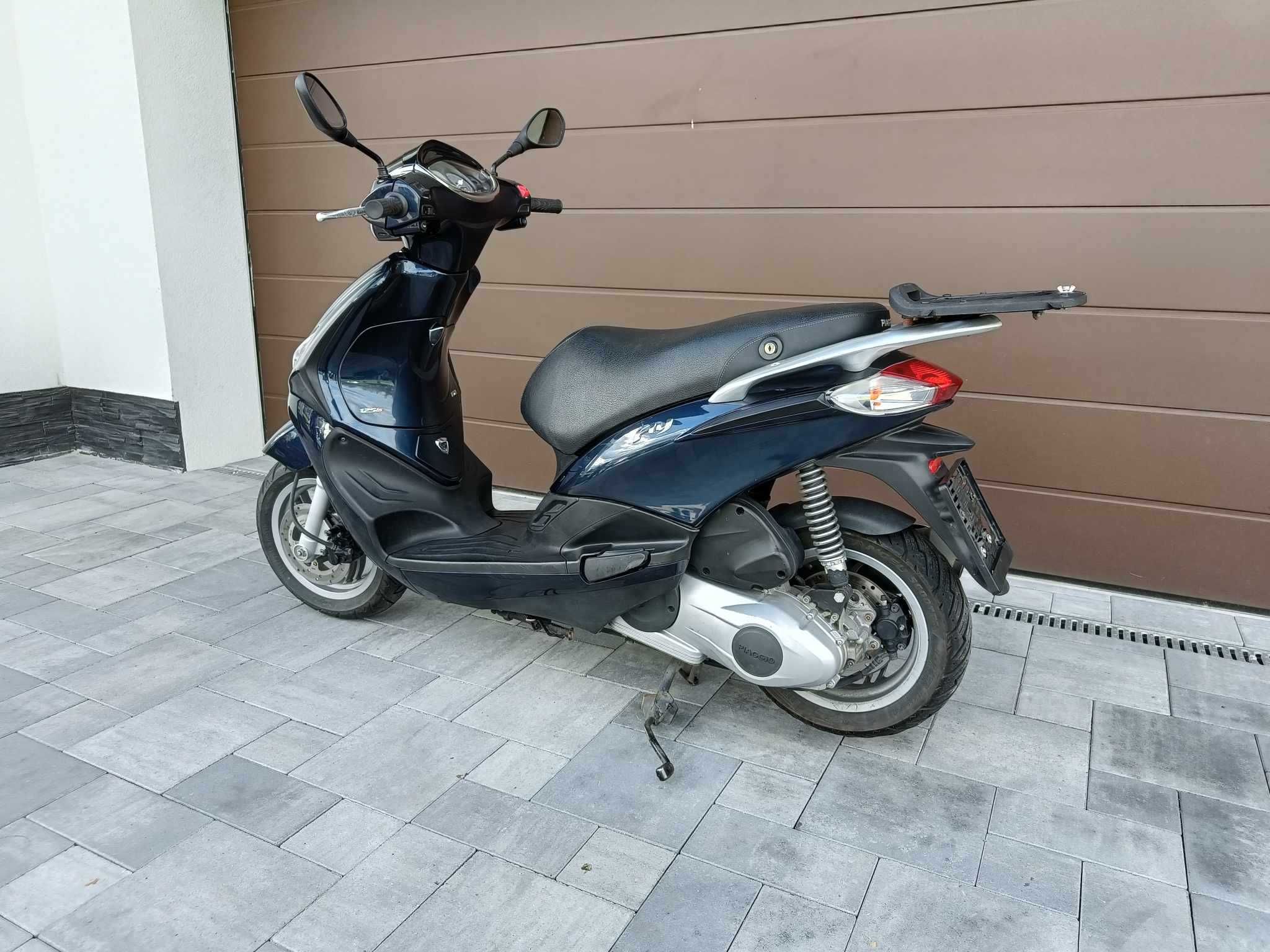 Skuter Piaggio New Fly 125 z 2013 roku z Austrii.Derbi.yamaha