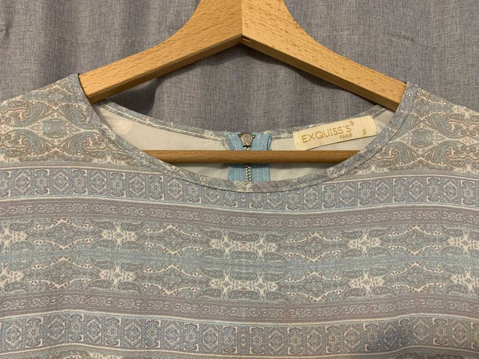 Niebieska sukienka etno