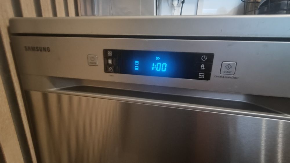 Zmywarka Samsung dw60m6050fs