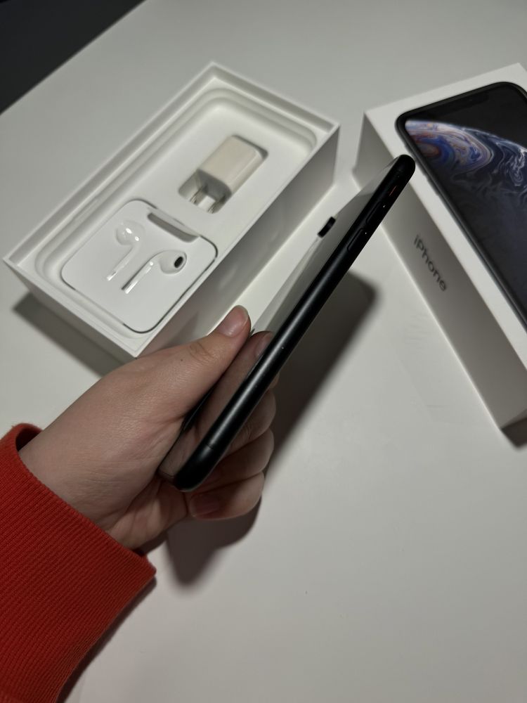 Продам Iphone XR 128GB