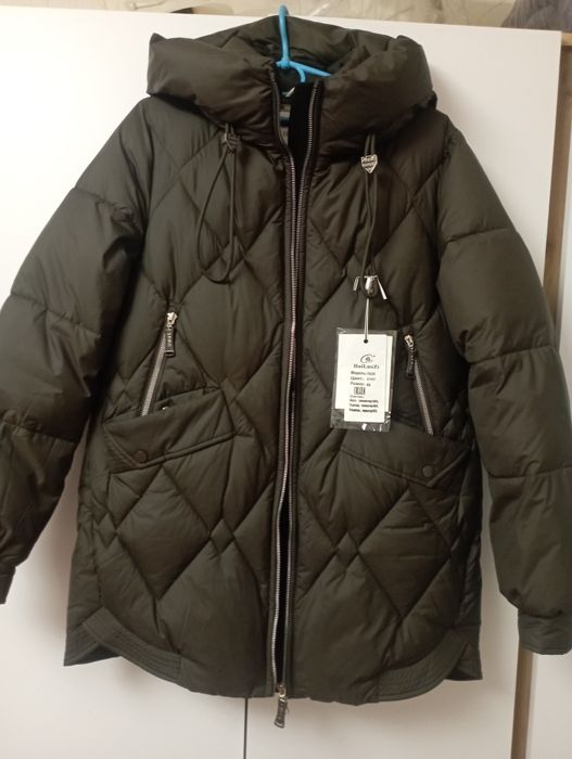 Продам женскую курточку