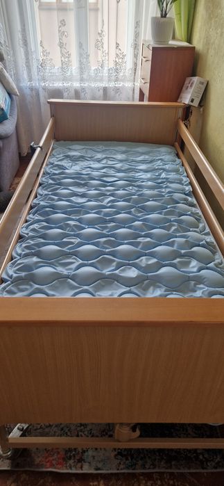 Łóżko rehabilitacyjne elektryczne