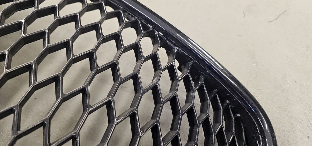 Grill plaster miodu Audi A4 RS4 B7 SLINE