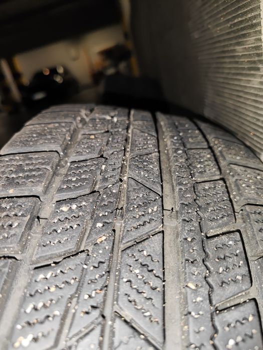 Felgi stalowe 4 x 100 z oponami 185 / 60 15 otw 54,1