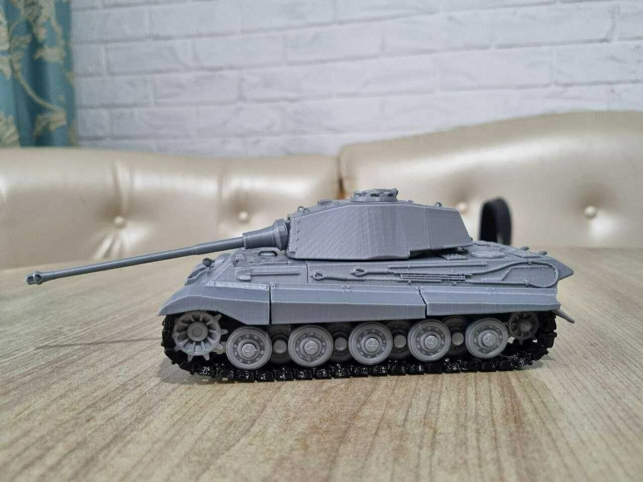 Друкована модель танка Tiger II з гри WoT