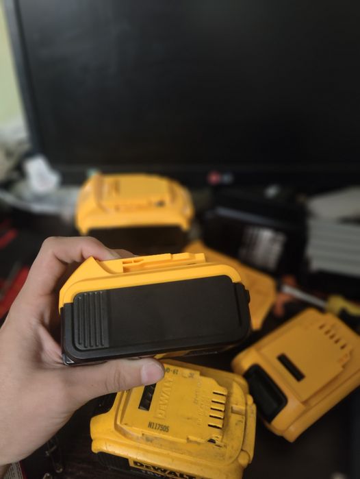 Аккумулятор под инструмент DeWalt 18v, 6.8ah, BMS, ячейки Samsung