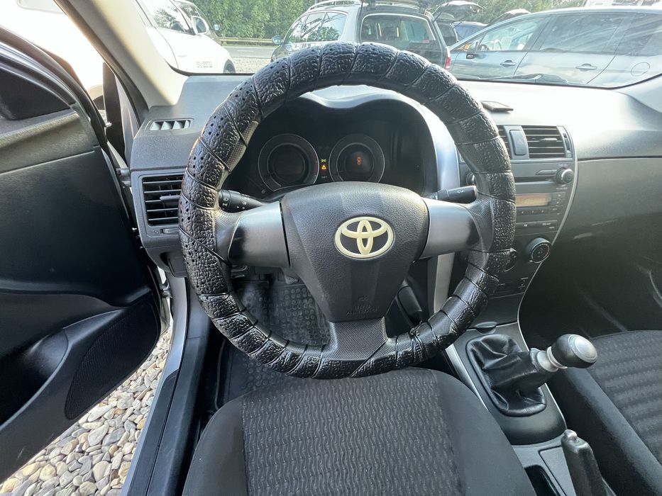 Тойота корола ціла у рідній фарбі машина варта вашої уваги