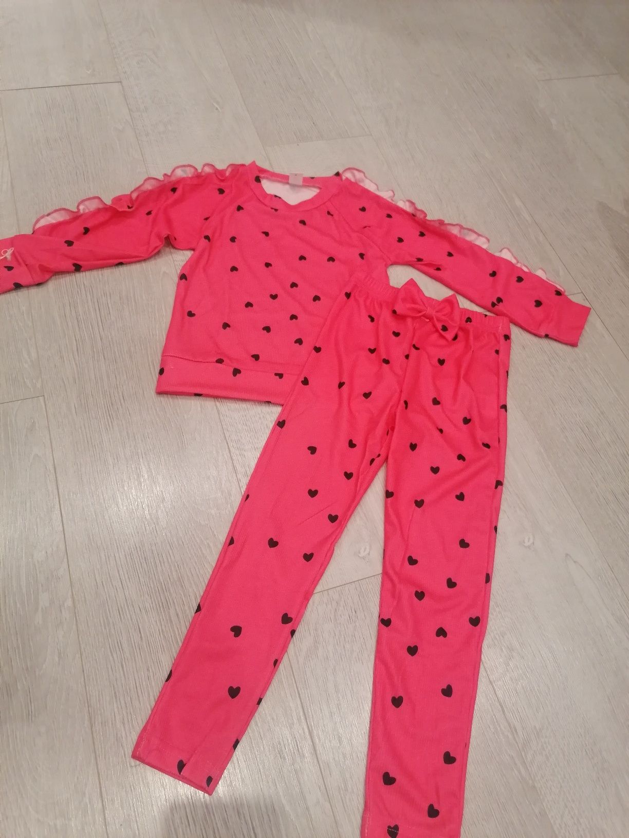 Komplet legginsy plus bluzka