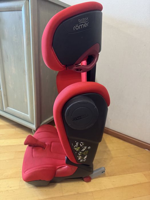 Продам автокрісло Britax römer
