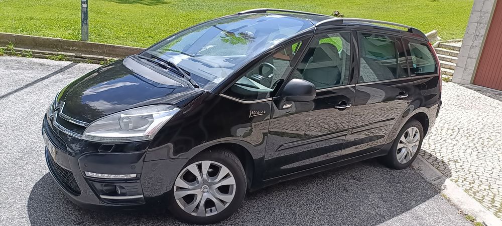 Citroen C4 Grande Picasso 7l automática recebo retoma para facilitar.