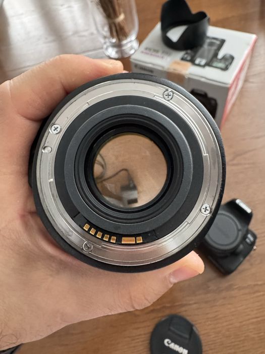 Canon eos77D + ef-s 17-55 f2.8 is usm