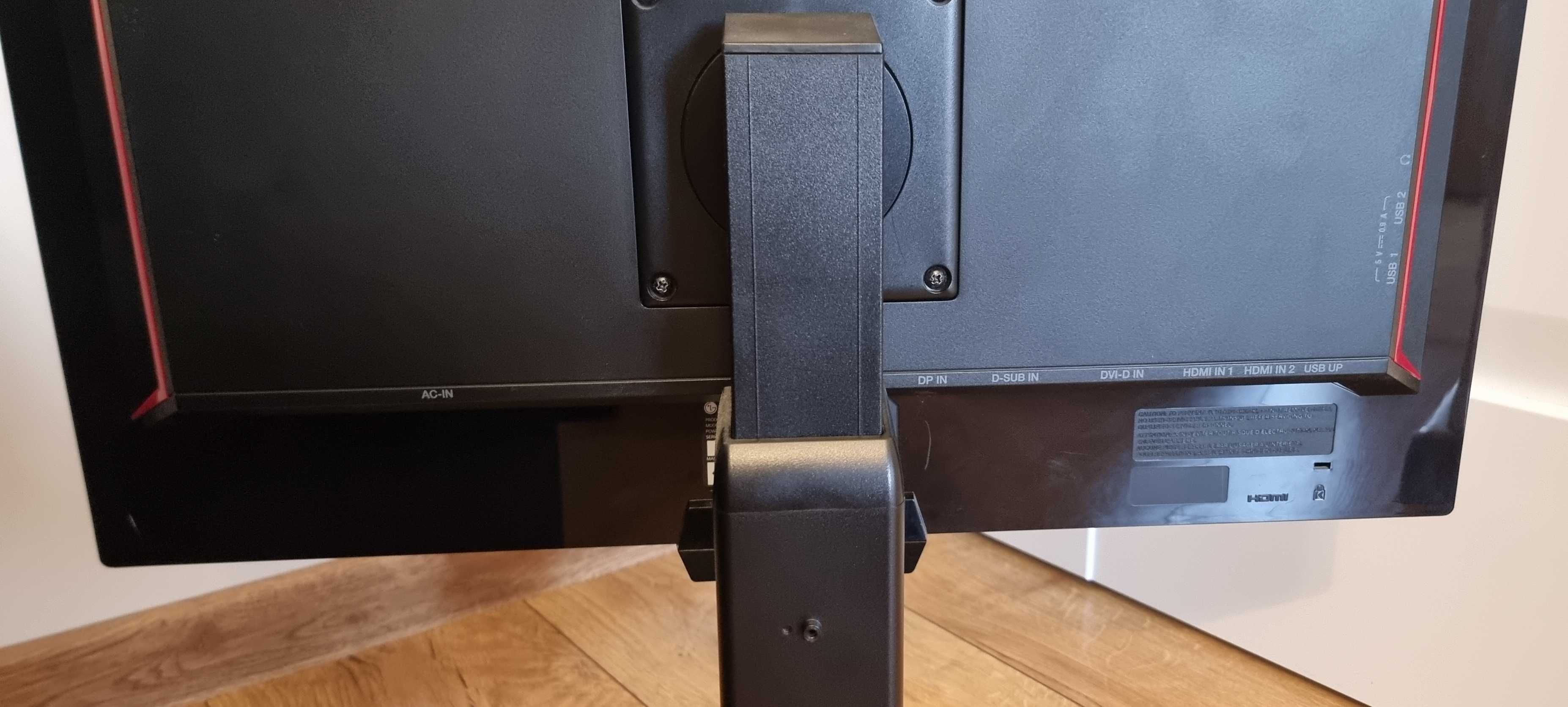 Komputer stacjonarny i7-7700K, GTX 1070, 16GB RAM, 3TB, 2x Monitor 24"