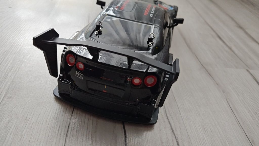 Nissan GT-R R35 Black Carbon do Driftu Jdm RC 4wd 2023 4WD 1:16 Drift