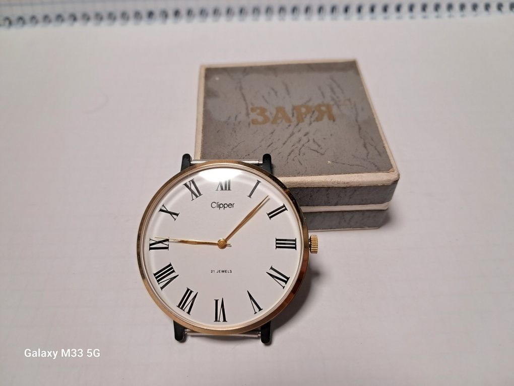 Продам редкие экспортные часы Clipper (Заря)