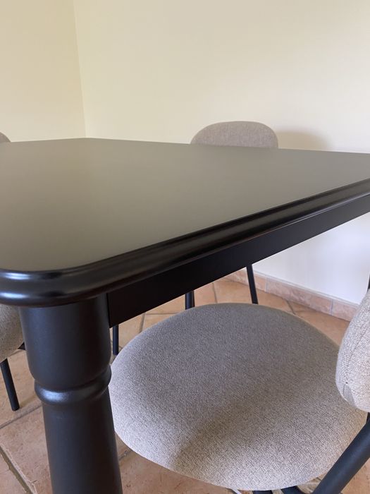 Mesa de jantar preta IKEA – NOVA, nunca usada!