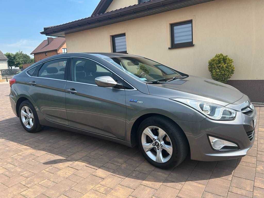 Sprzedam samochód osobowy Hyundai i40