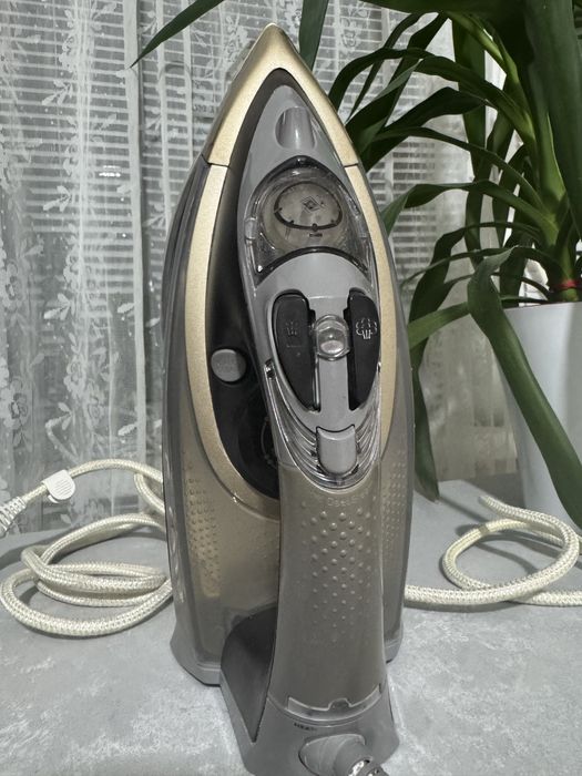 Праска Philips Azur 2600w/200g