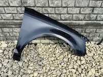 Blotnik przedni prawy bez rdzy LZ7L Audi A3 8P fl lift 08- oryginal