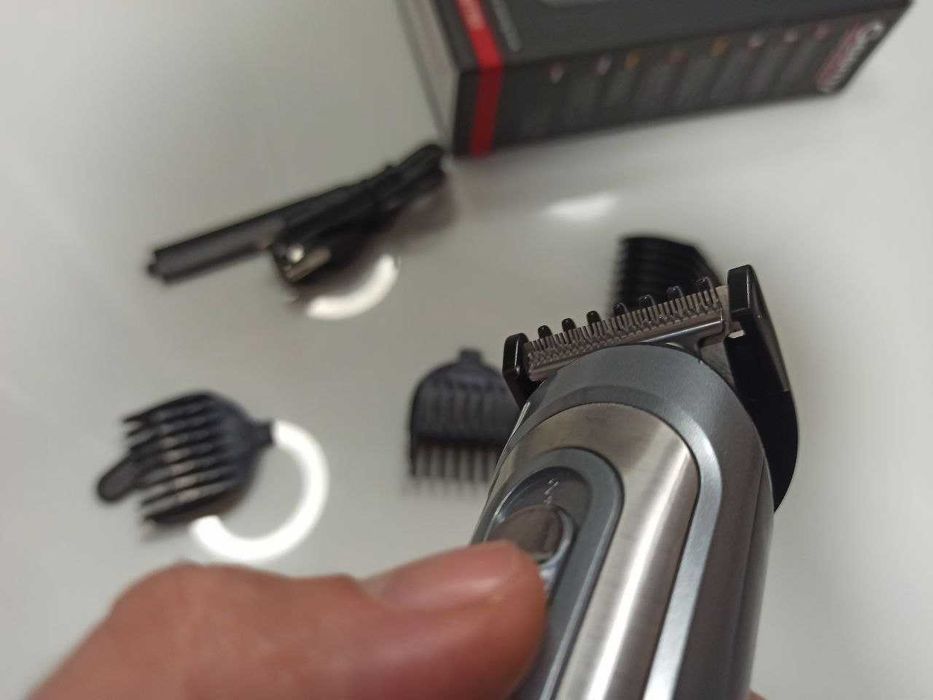 Триммер машинка для стрижки волос сьёмный аккумулятор есть САМОВЫВОЗ