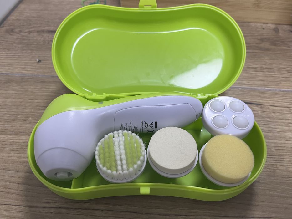 Urządzenie do pielęgnacji twarzy