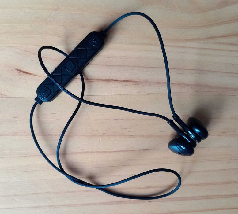 Auriculares bluetooth (earphones) para prática de desporto