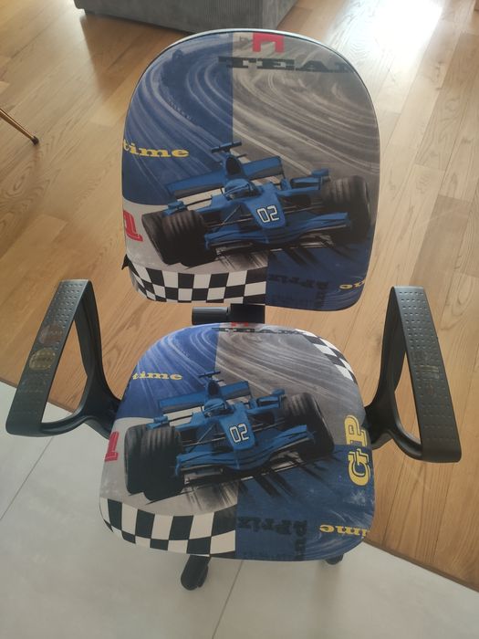 Krzesło obrotowe dla dziecka