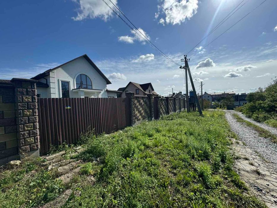 Продам просторий будинок біля Луцького Кільця !!!